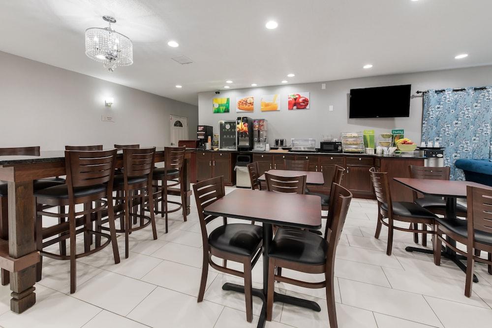 Quality Inn & Suites Cincinnati Buitenkant foto